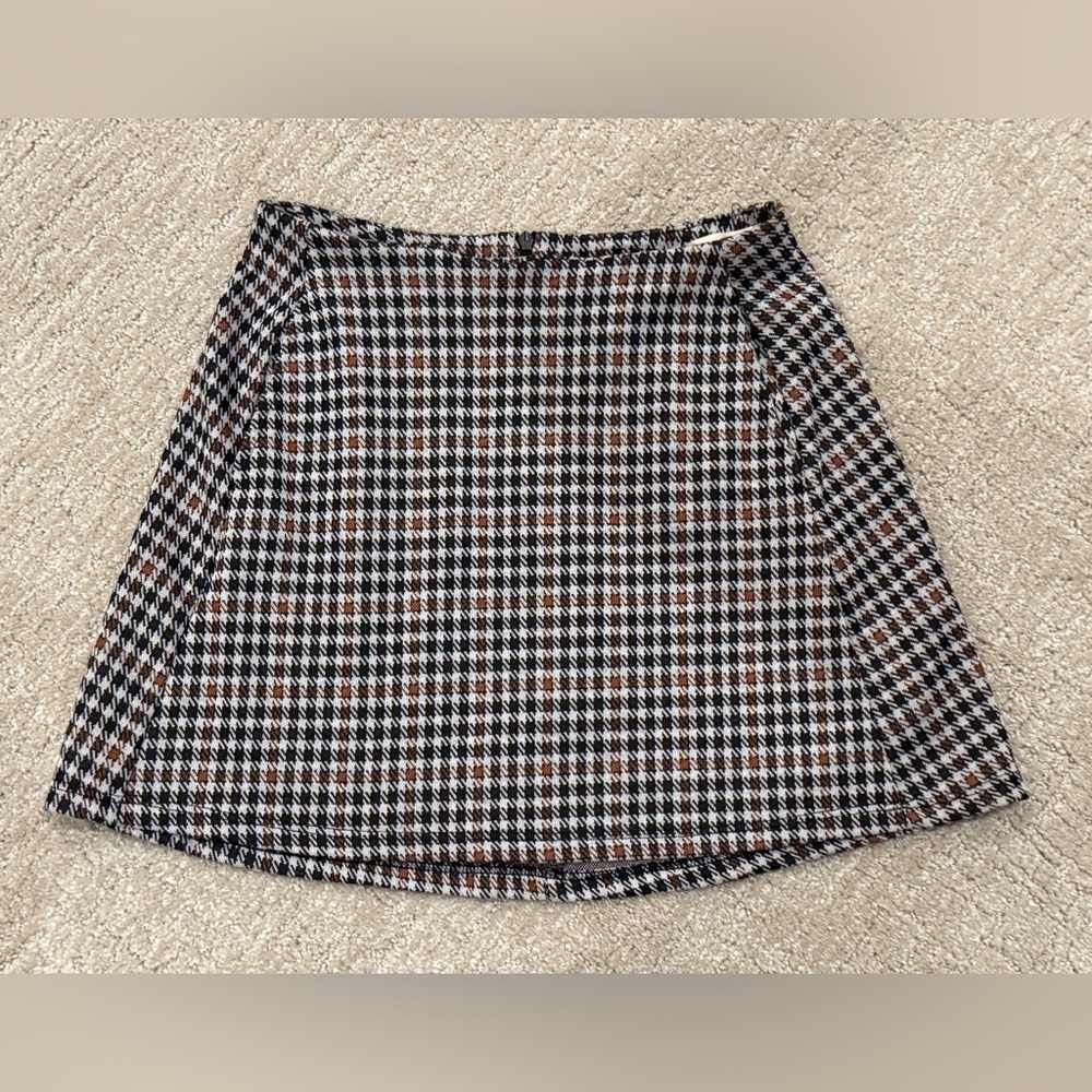 Altar’d State Houndstooth Black/Brown Mini Skirt, Size Small
